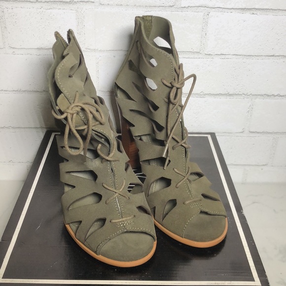Mia Ira Olive Suede Lace-Up Gladiator Sandals - Picture 6 of 9